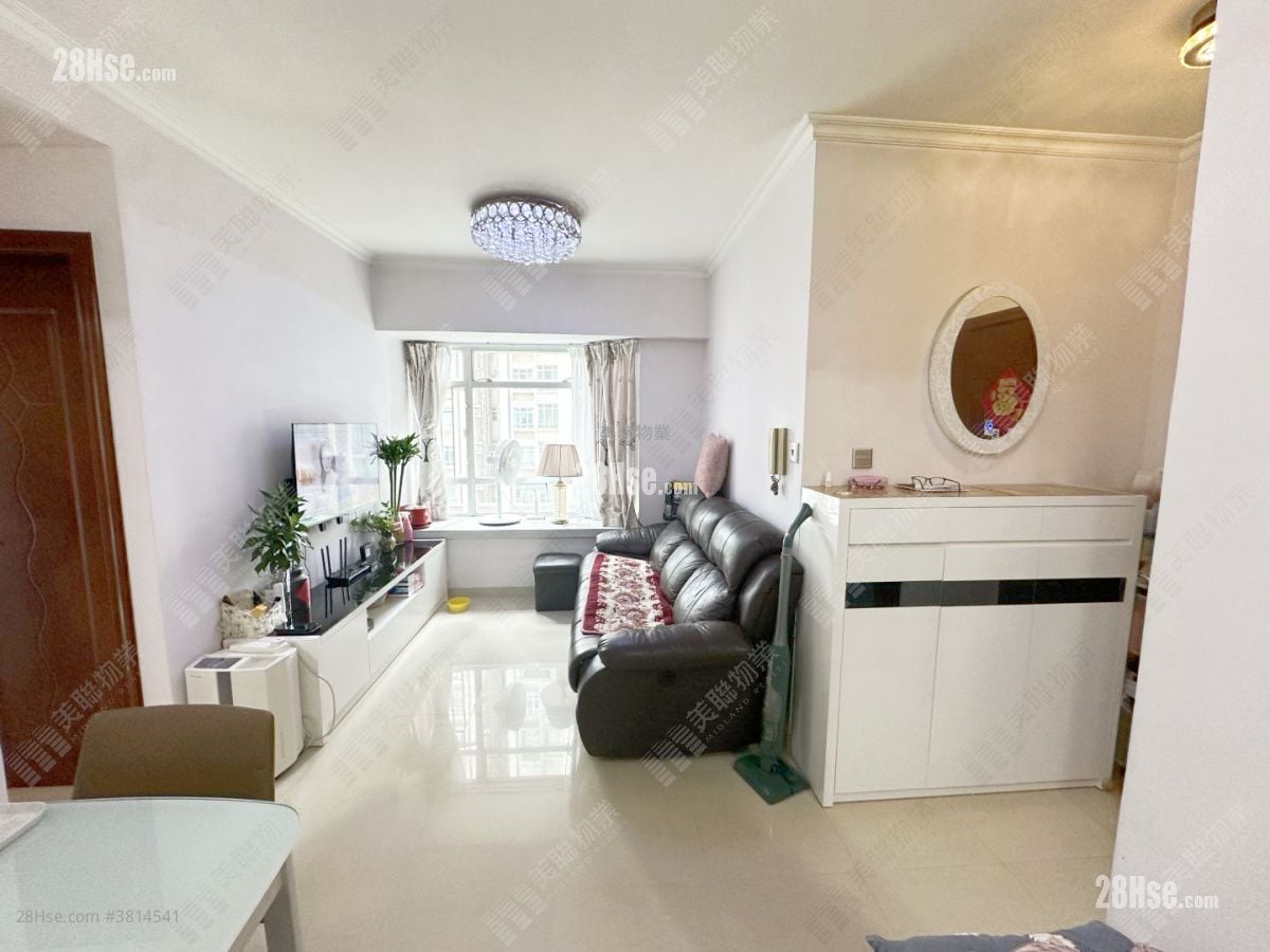 Flora Plaza Sell 2 Bedrooms , 1 Bathroom 413 ft²