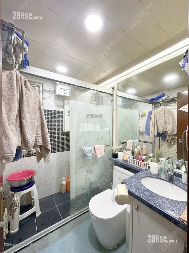 Flora Plaza Sell 2 Bedrooms , 1 Bathroom 413 ft²