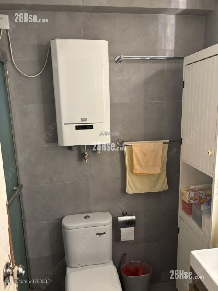 Sceneway Garden Sell 3 Bedrooms , 1 Bathroom 614 ft²