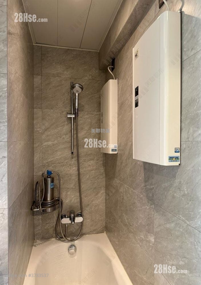 The Metro City Sell 2 Bedrooms , 2 Bathrooms 538 ft²