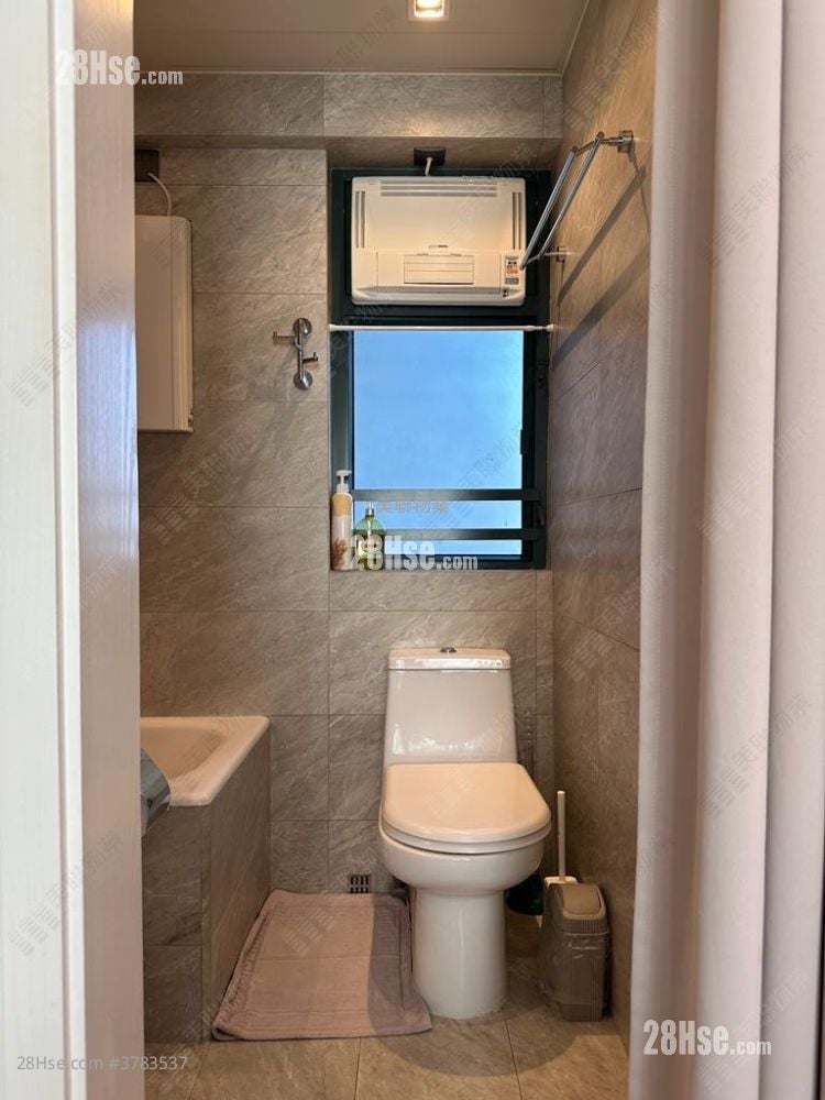 The Metro City Sell 2 Bedrooms , 2 Bathrooms 538 ft²