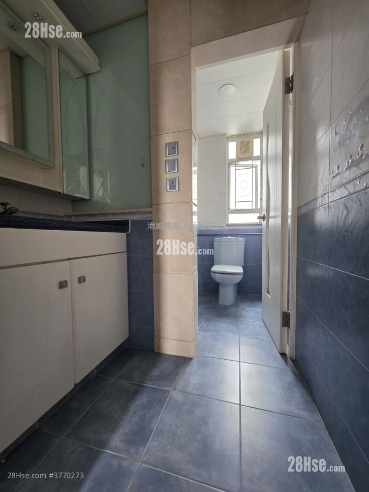 Po Pui Court Sell 3 Bedrooms 645 ft²