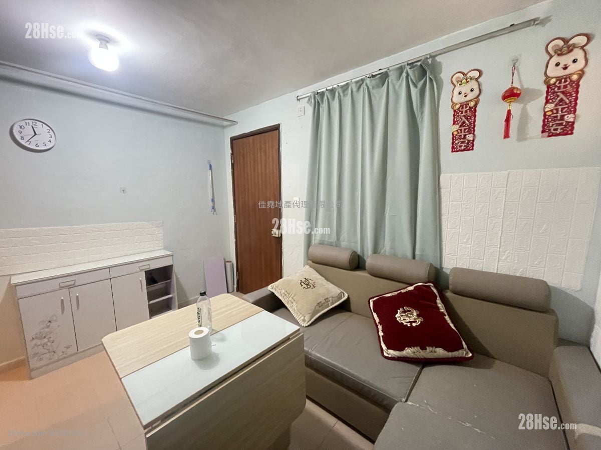 村屋 租盘 2 房 , 1 浴室 380 平方尺