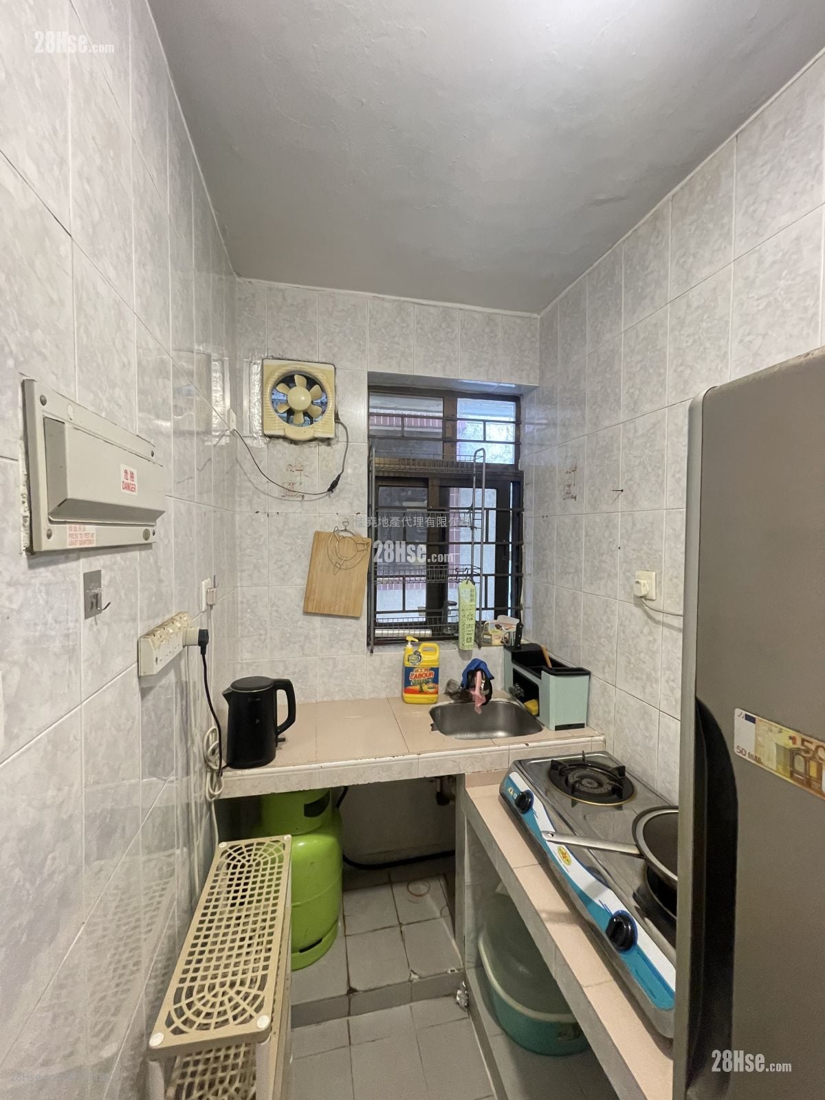 村屋 租盘 2 房 , 1 浴室 380 平方尺