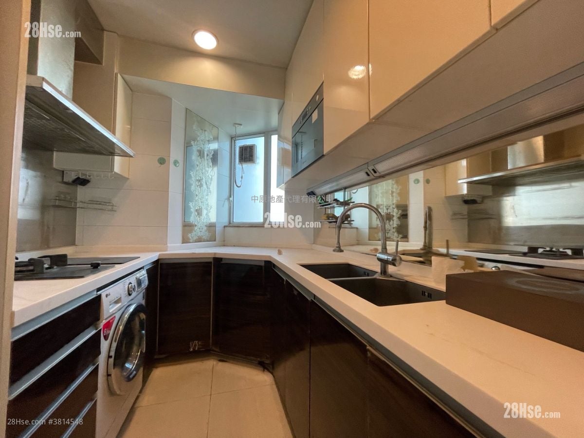 Hemera Sell 4 Bedrooms 943 ft²