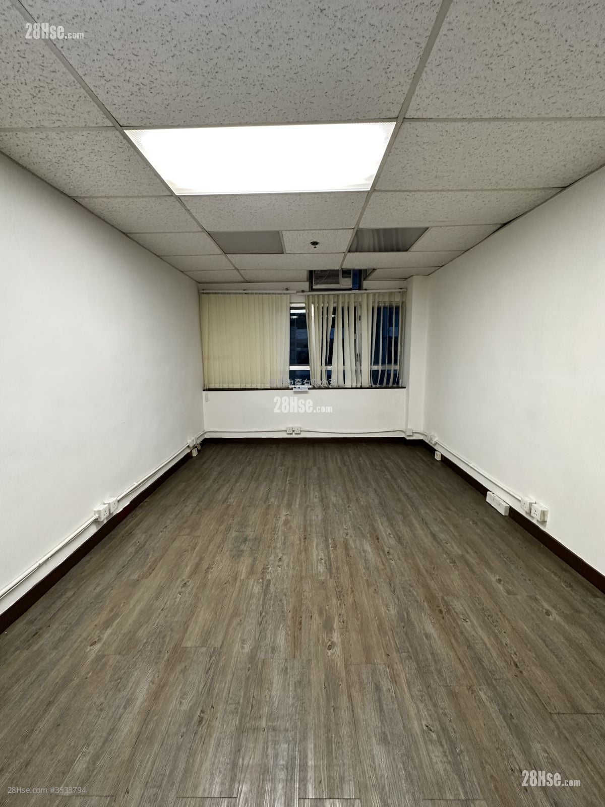 Wealth Commercial Centre Rental Studio