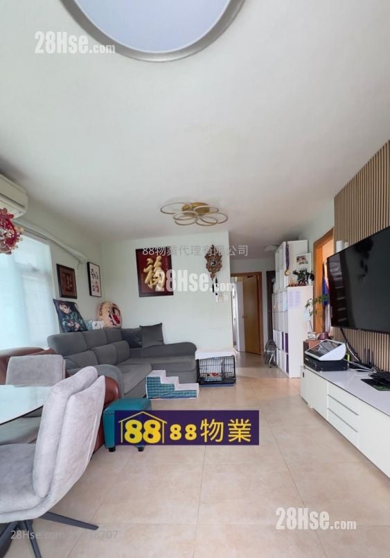 村屋 售盤 3 房 , 2 浴室 700 平方呎