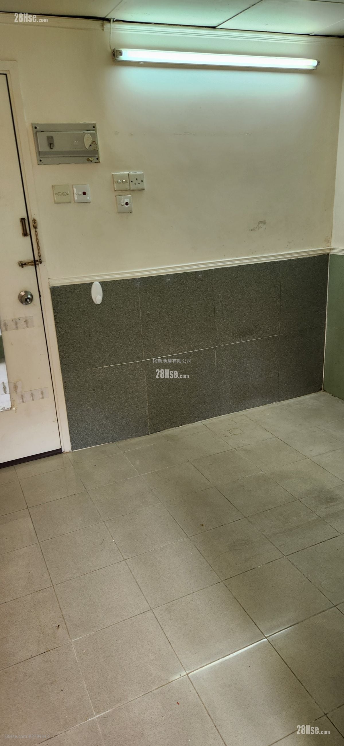 Lee Wo Building Rental 1 Bathroom 135 ft²