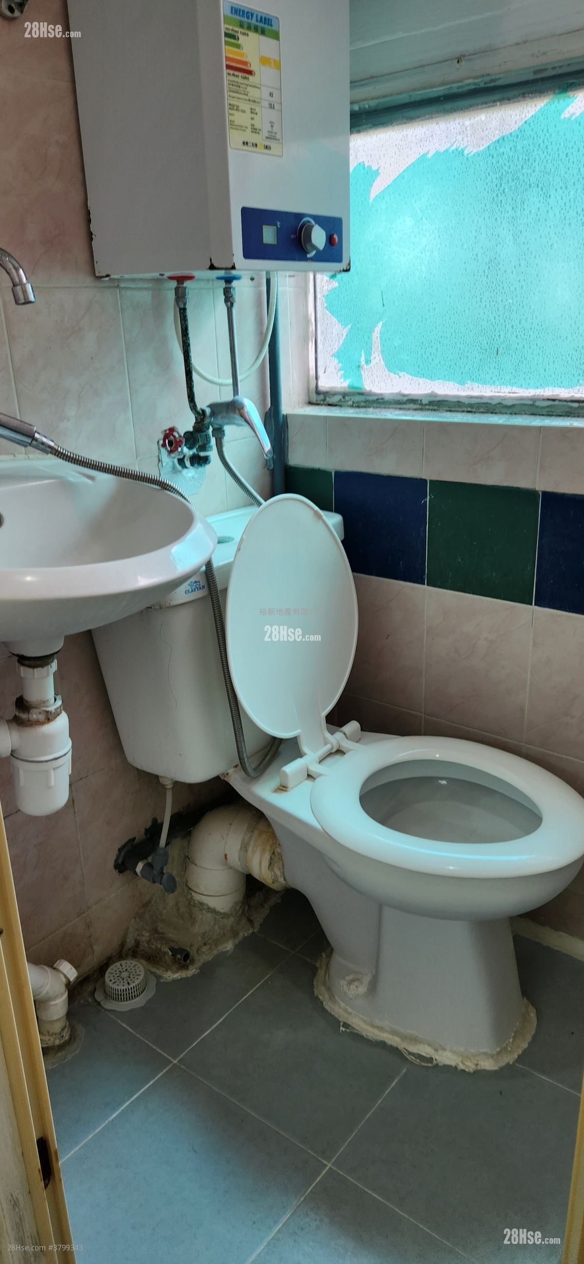 Lee Wo Building Rental 1 Bathroom 135 ft²