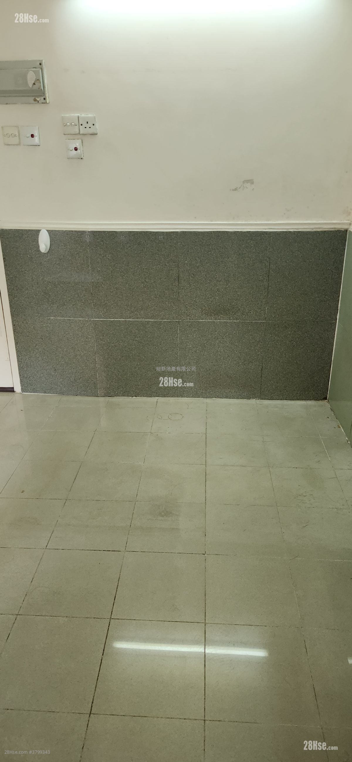 Lee Wo Building Rental 1 Bathroom 135 ft²