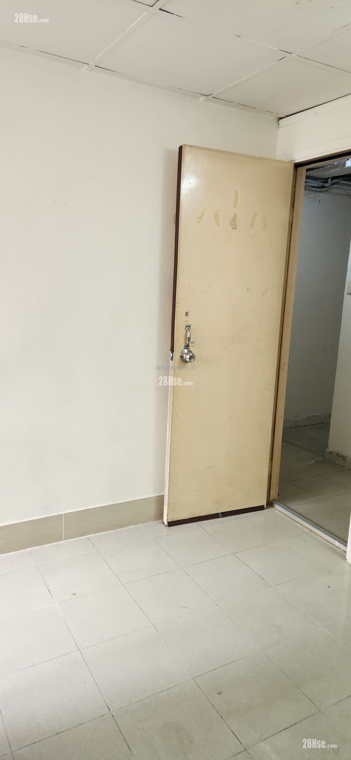 Lee Wo Building Rental 1 Bathroom 135 ft²