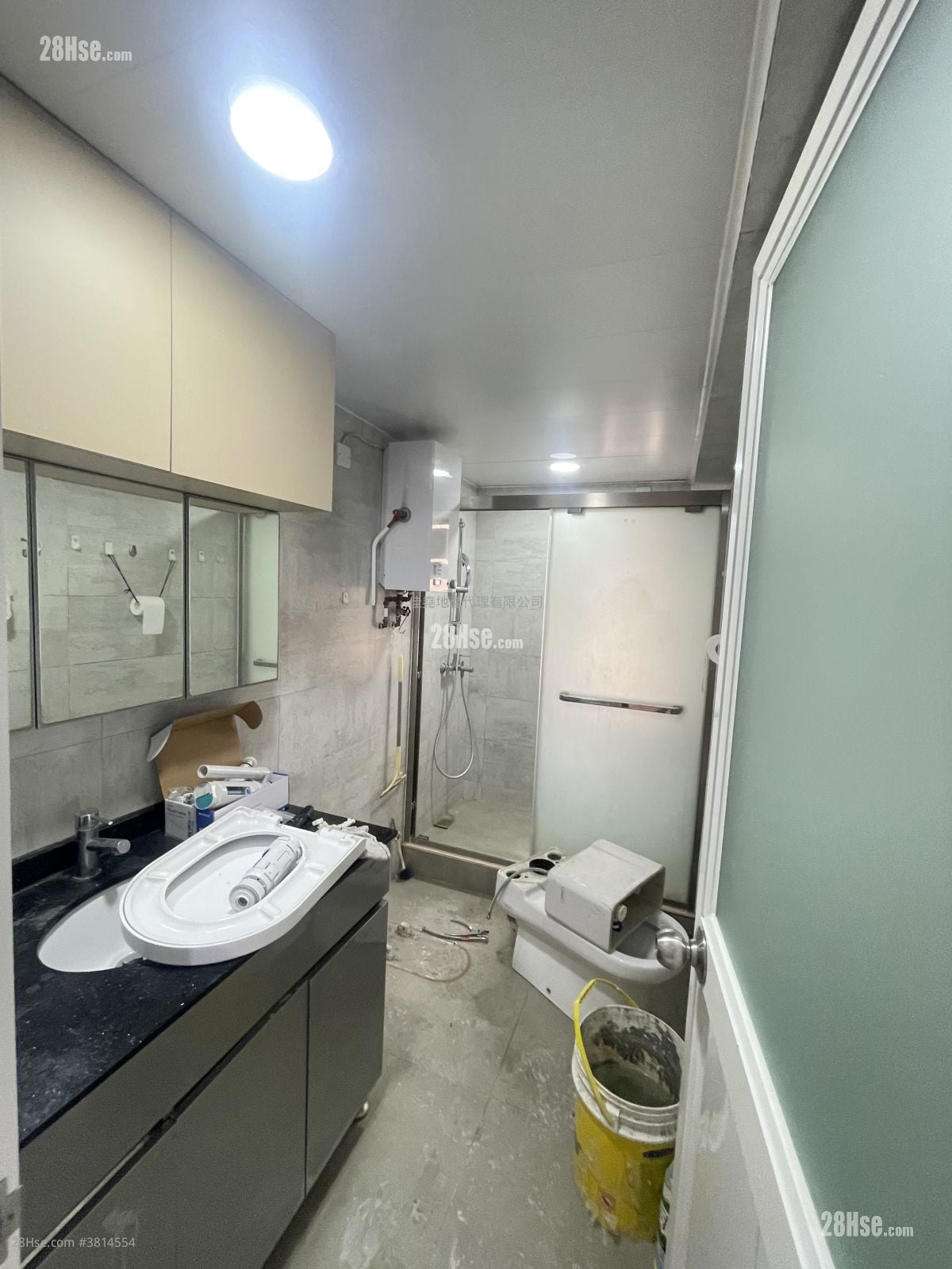 村屋 租盘 3 房 , 1 浴室 630 平方尺