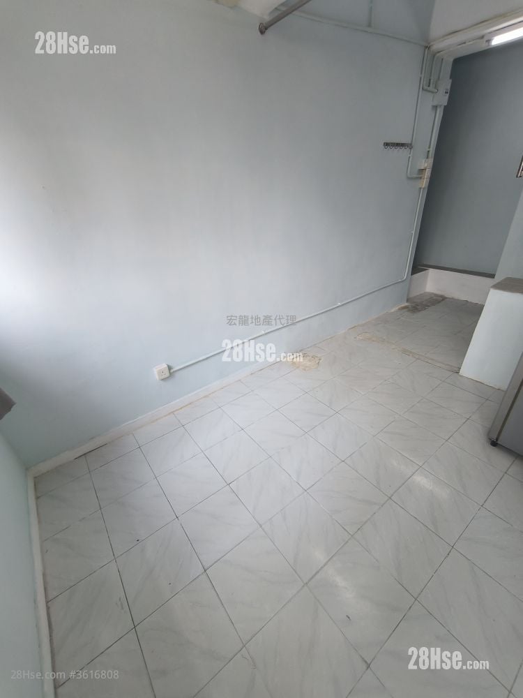Apartment Rental Studio 150 ft²