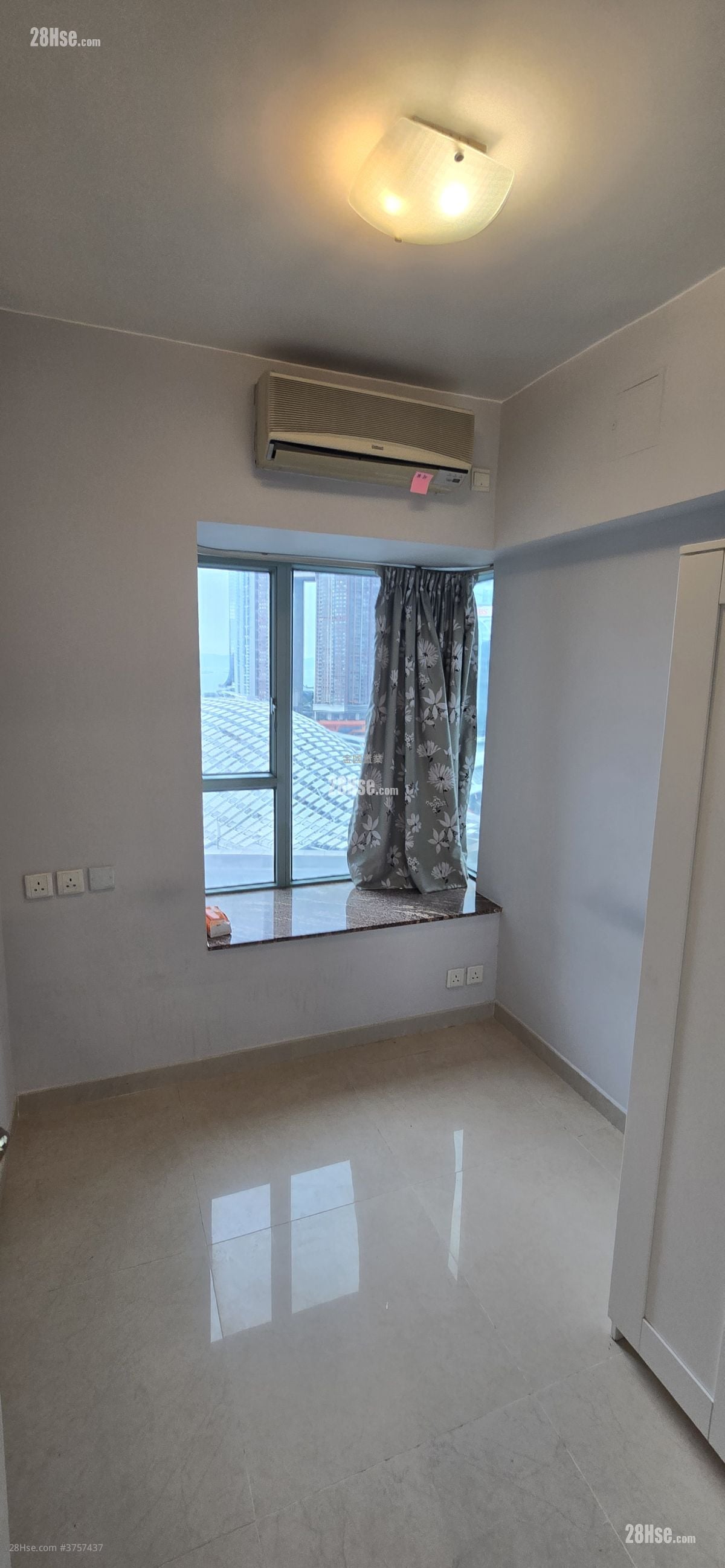 港景峰 租盘 2 房 , 1 浴室 494 平方尺