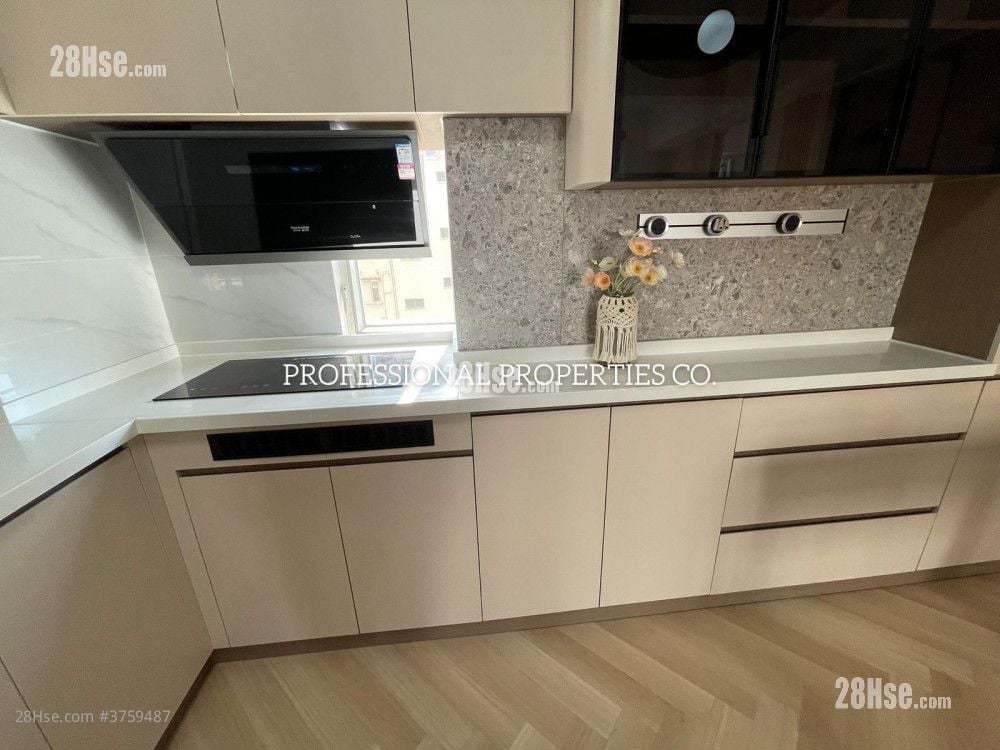 Sands Building Sell 2 Bedrooms , 1 Bathroom 410 ft²