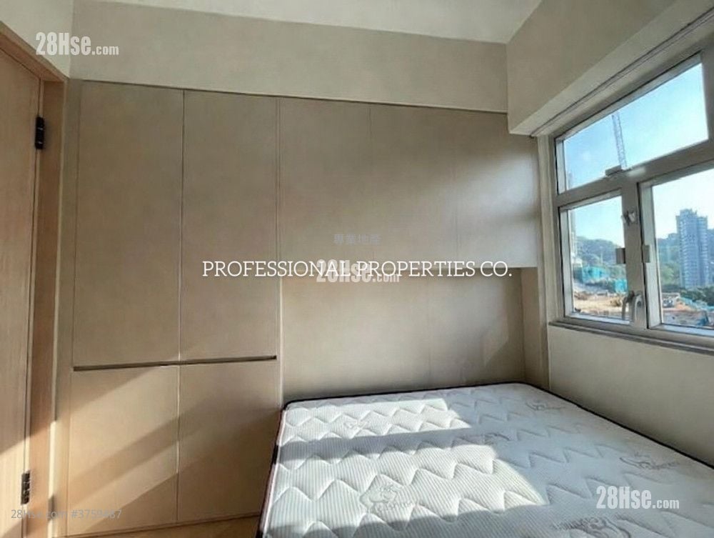 Sands Building Sell 2 Bedrooms , 1 Bathroom 410 ft²