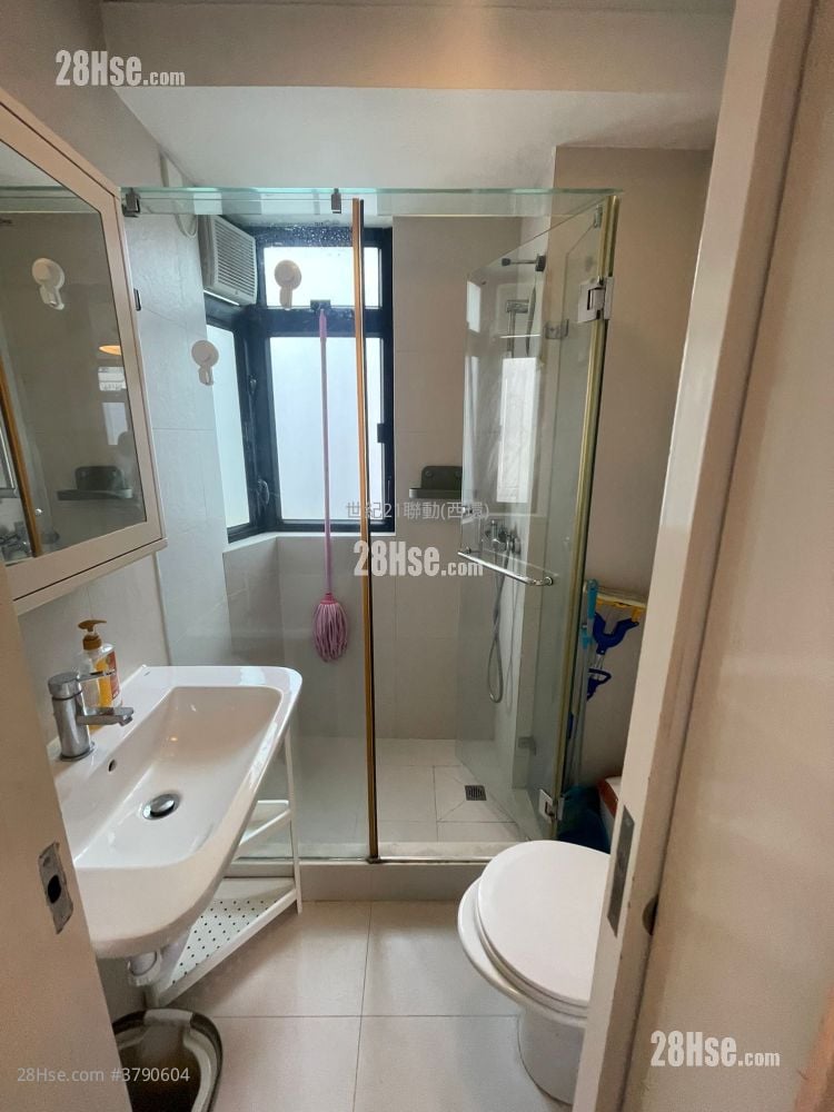 环球大厦 售盘 1 房 , 1 浴室 215 平方尺