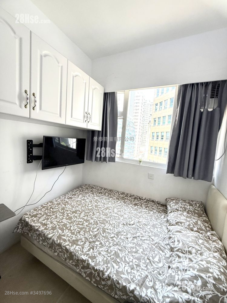 Pak Ling Building Rental 120 ft²