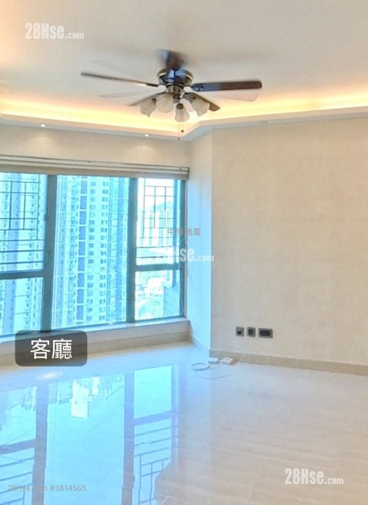 Island Harbourview Sell 3 Bedrooms 713 ft²