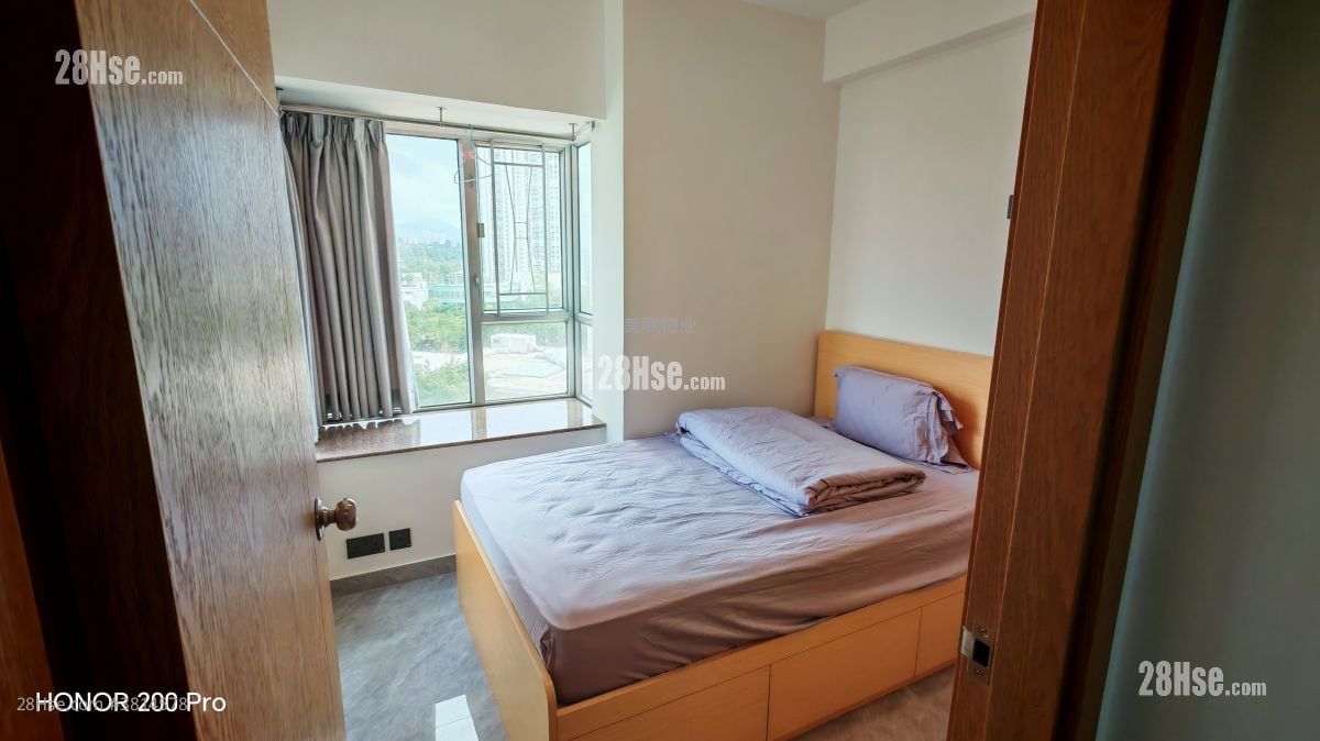 Kingswood Villas Sell 3 Bedrooms , 1 Bathroom 544 ft²