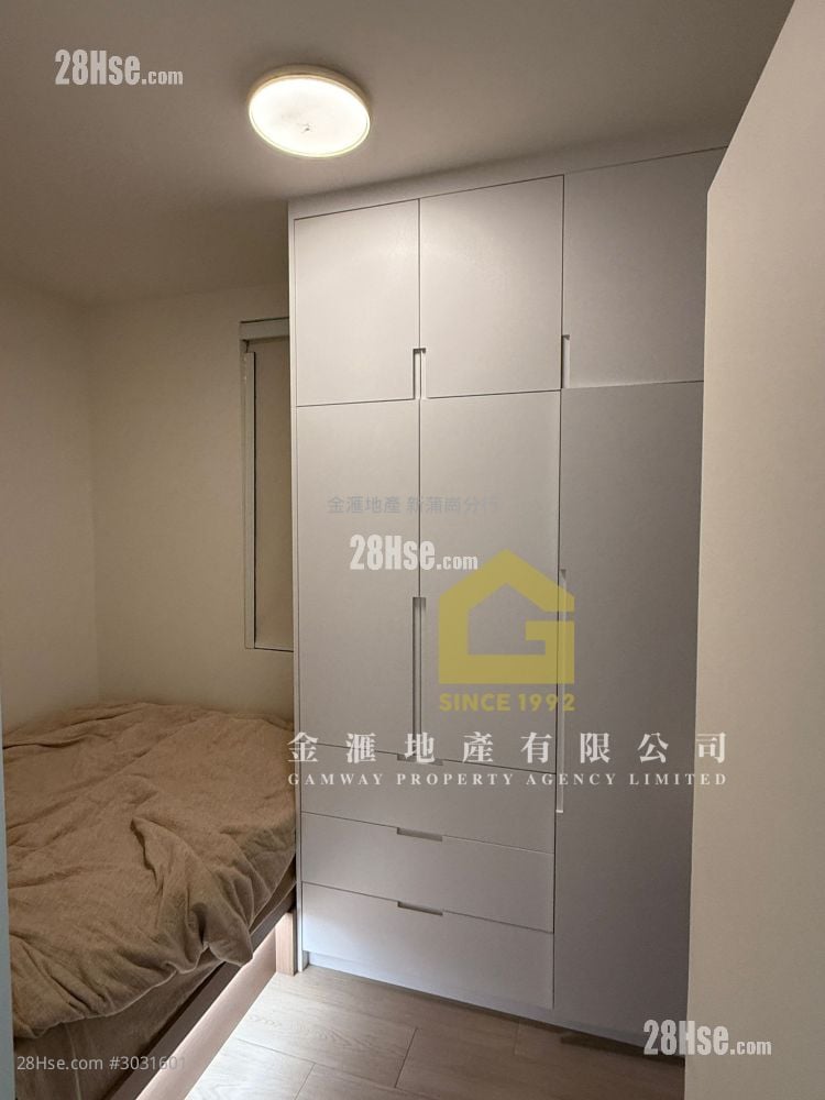 启钻苑 售盘 2 房 , 1 浴室 440 平方尺