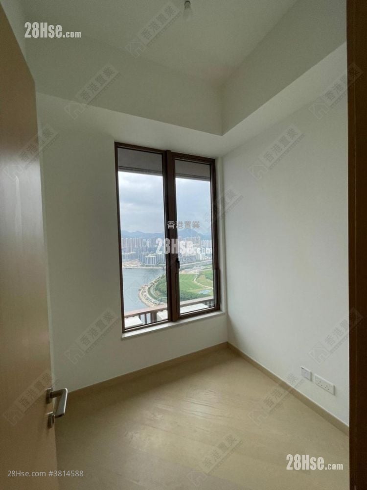 LP10 售盘 4 房 , 3 浴室 1,204 平方尺