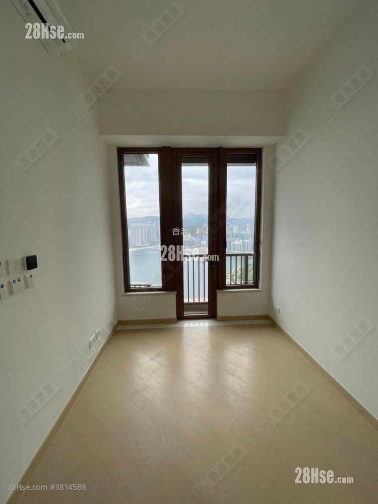 LP10 售盘 4 房 , 3 浴室 1,204 平方尺