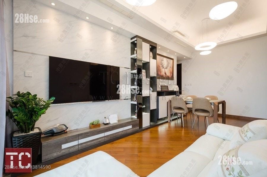 Ultima Sell 902 ft²