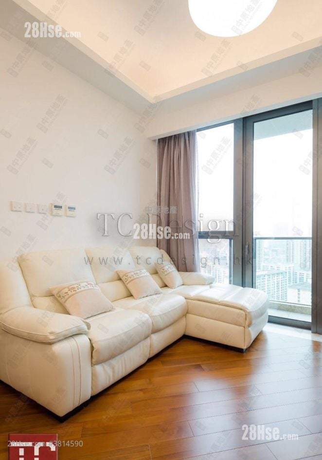 Ultima Sell 902 ft²