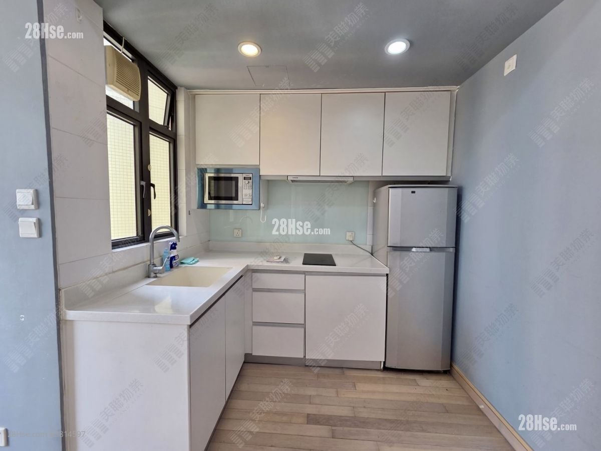 厨房: 立坊 租盘 1 房 , 1 浴室 305 平方尺