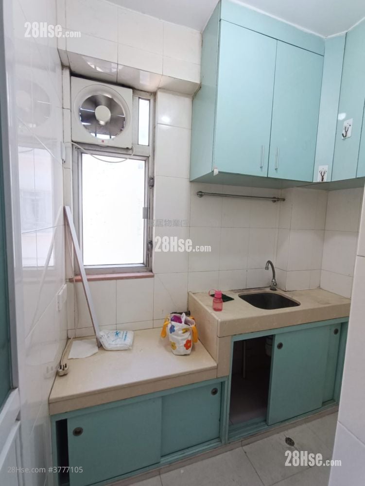 Hong Fai Building Sell 1 Bedroom , 1 Bathroom 249 ft²