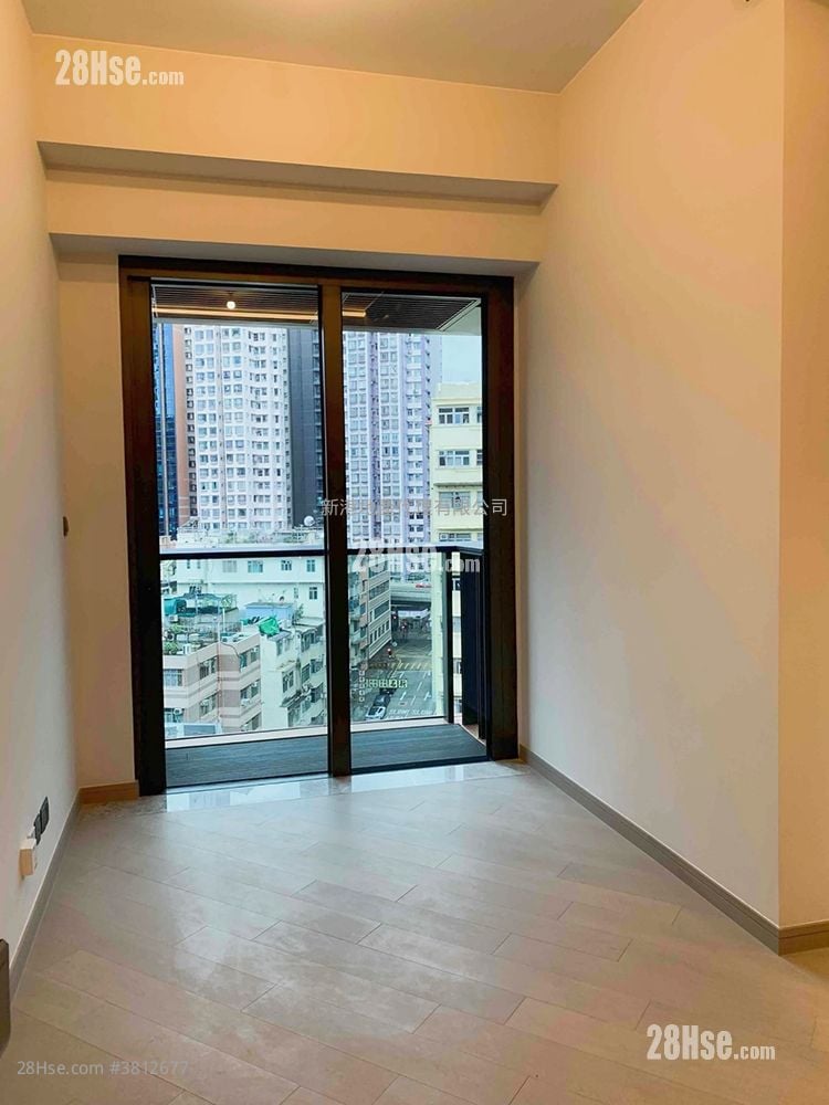 The Vantage Sell 2 Bedrooms , 1 Bathroom 381 ft²