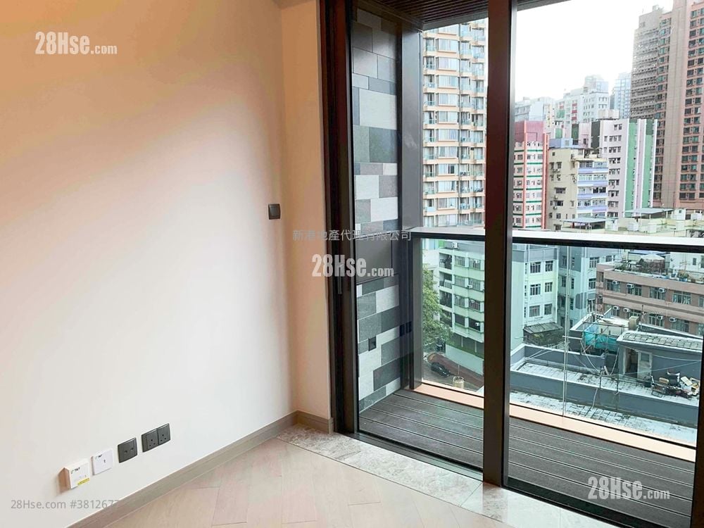 The Vantage Sell 2 Bedrooms , 1 Bathroom 381 ft²