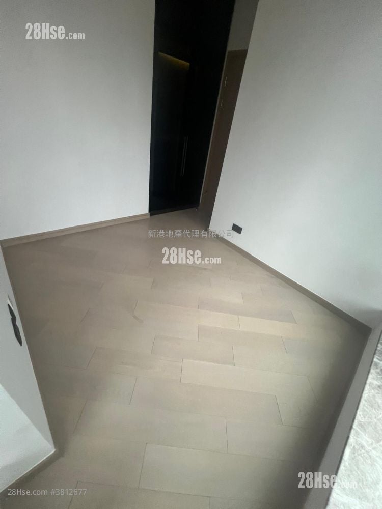 The Vantage Sell 2 Bedrooms , 1 Bathroom 381 ft²