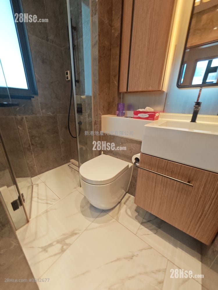 The Vantage Sell 2 Bedrooms , 1 Bathroom 381 ft²