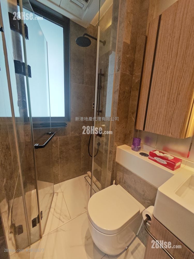 The Vantage Sell 2 Bedrooms , 1 Bathroom 381 ft²