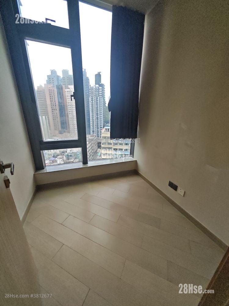 The Vantage Sell 2 Bedrooms , 1 Bathroom 381 ft²