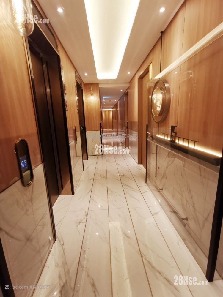 The Vantage Sell 2 Bedrooms , 1 Bathroom 381 ft²