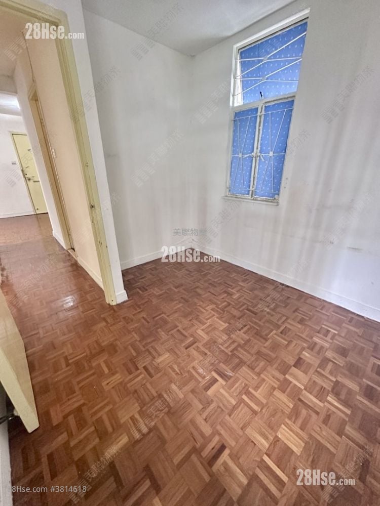 睡房 1: 绿杨新邨 租盘 2 房 , 1 浴室 445 平方尺