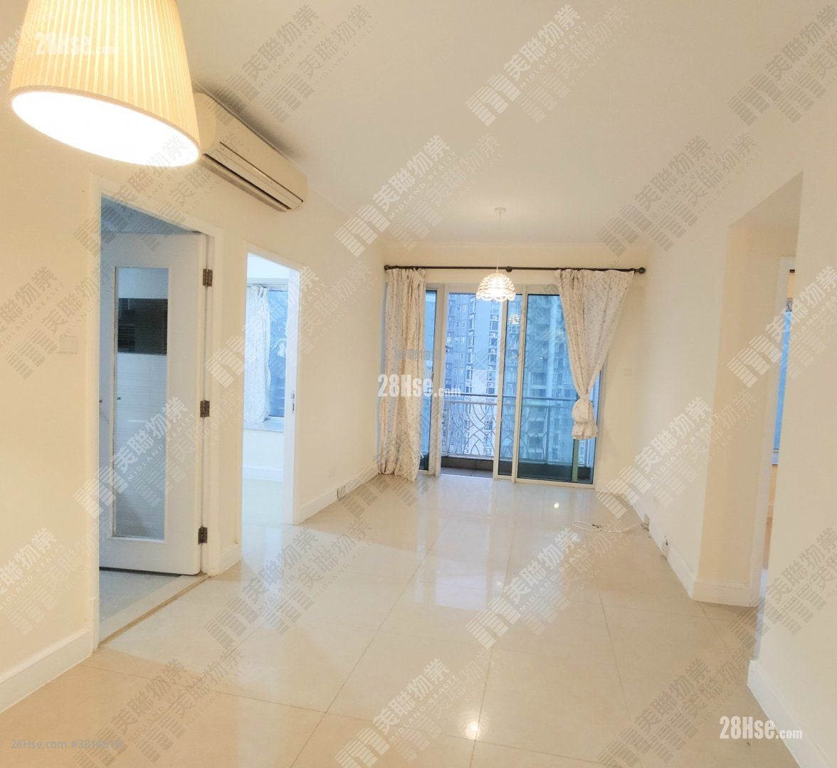 The Capitol Sell 3 Bedrooms , 2 Bathrooms 708 ft²