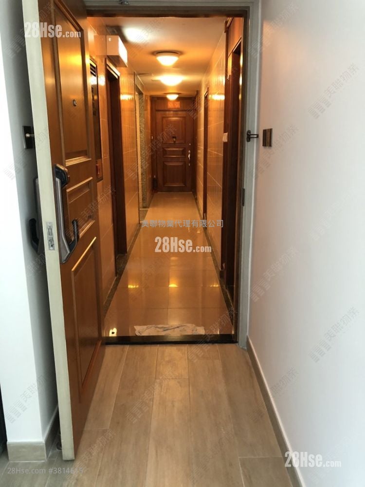 Newton Harbour View Rental 2 Bedrooms , 1 Bathroom 452 ft²