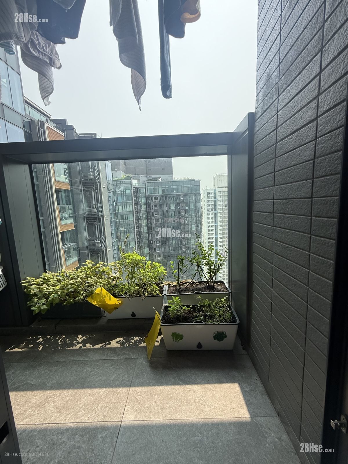 映筑 租盘 329 平方尺