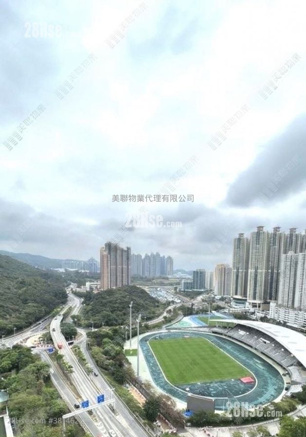 Nan Fung Plaza Sell 3 Bedrooms , 2 Bathrooms 724 ft²