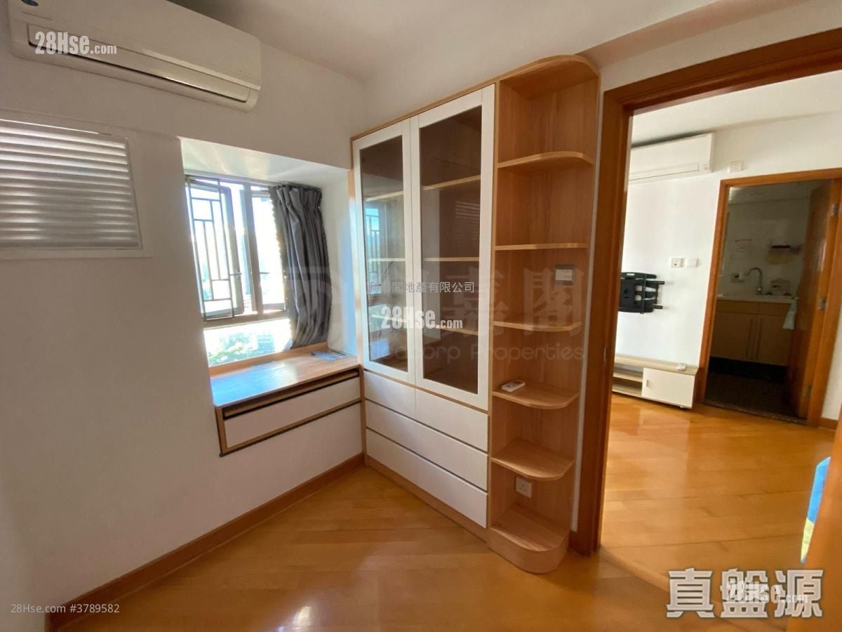 Park Central Rental 2 Bedrooms , 1 Bathroom 465 ft²