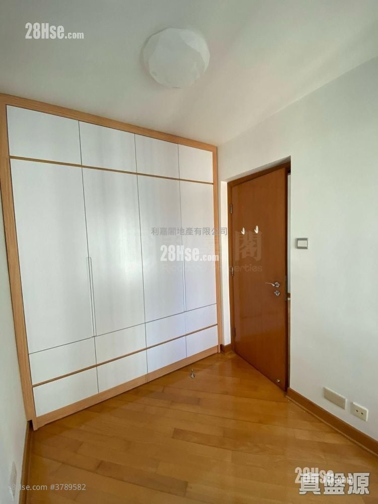 Park Central Rental 2 Bedrooms , 1 Bathroom 465 ft²