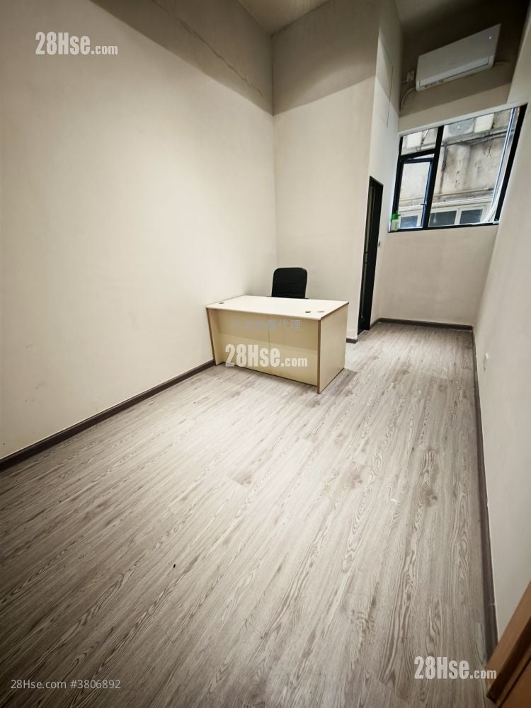 Kwun Tong Industrial Building Rental Studio , 1 Toilet