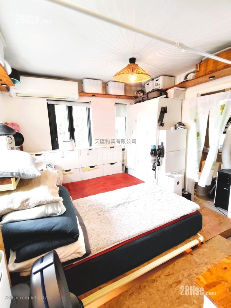 Village Sell 3 Bedrooms , 1 Bathroom 600 ft²