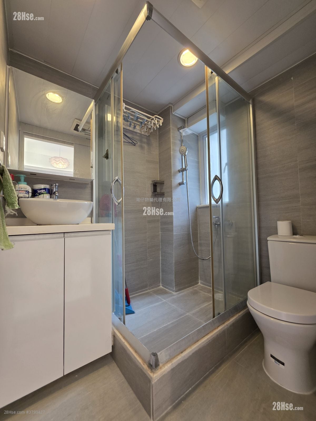 Man Hee Mansion Sell 1 Bedroom , 1 Bathroom 336 ft²