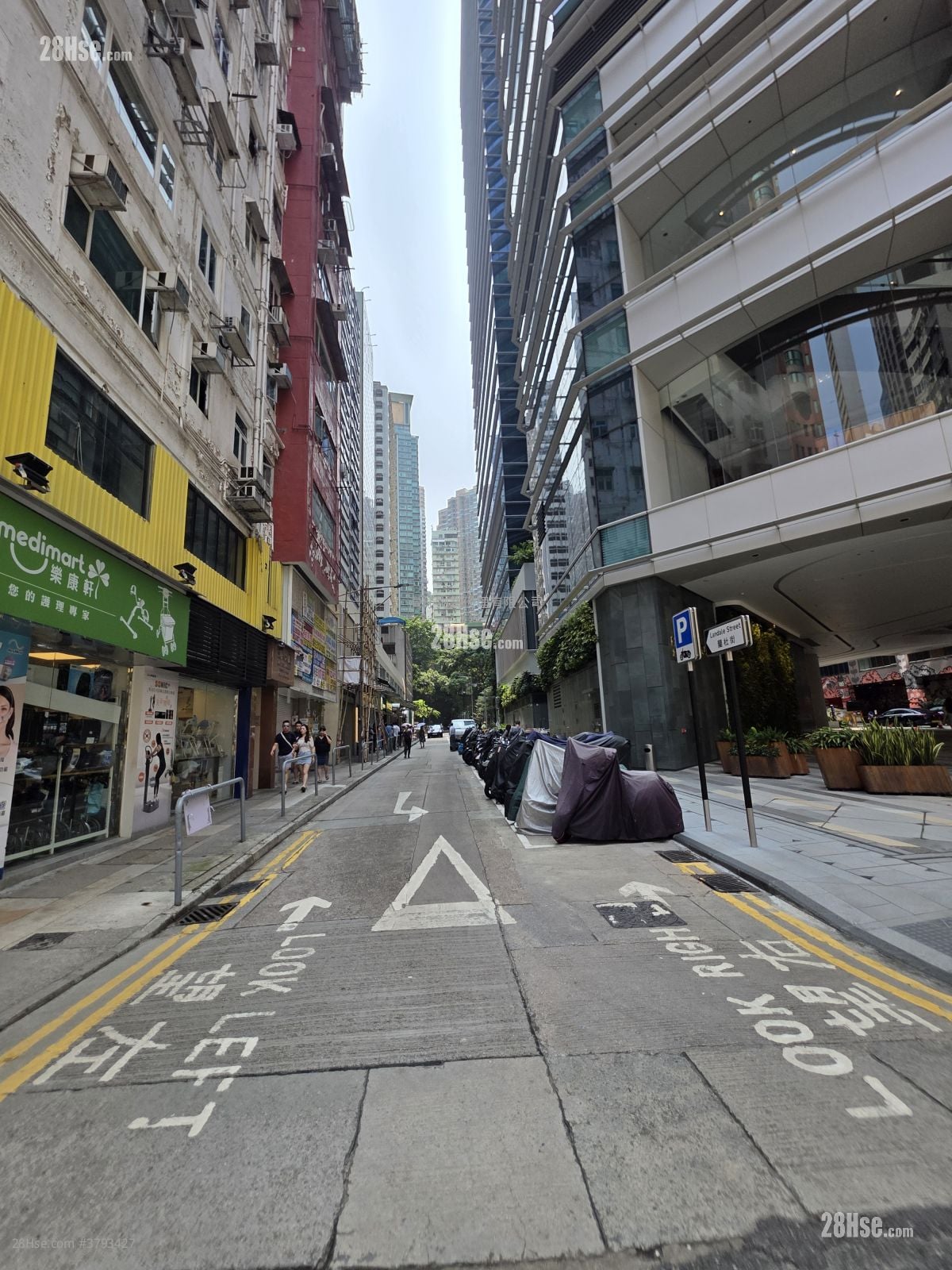 Man Hee Mansion Sell 1 Bedroom , 1 Bathroom 336 ft²