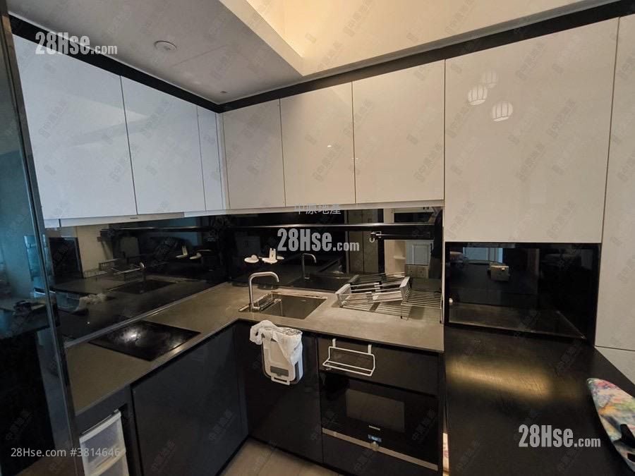 Century Link Sell 2 Bedrooms , 1 Bathroom 468 ft²